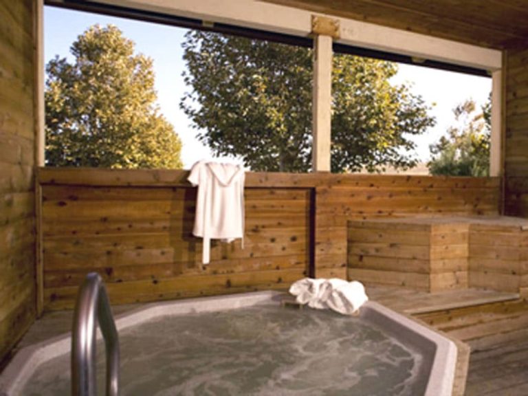 Things to Do in Paso Robles; river oaks hotsprings spa