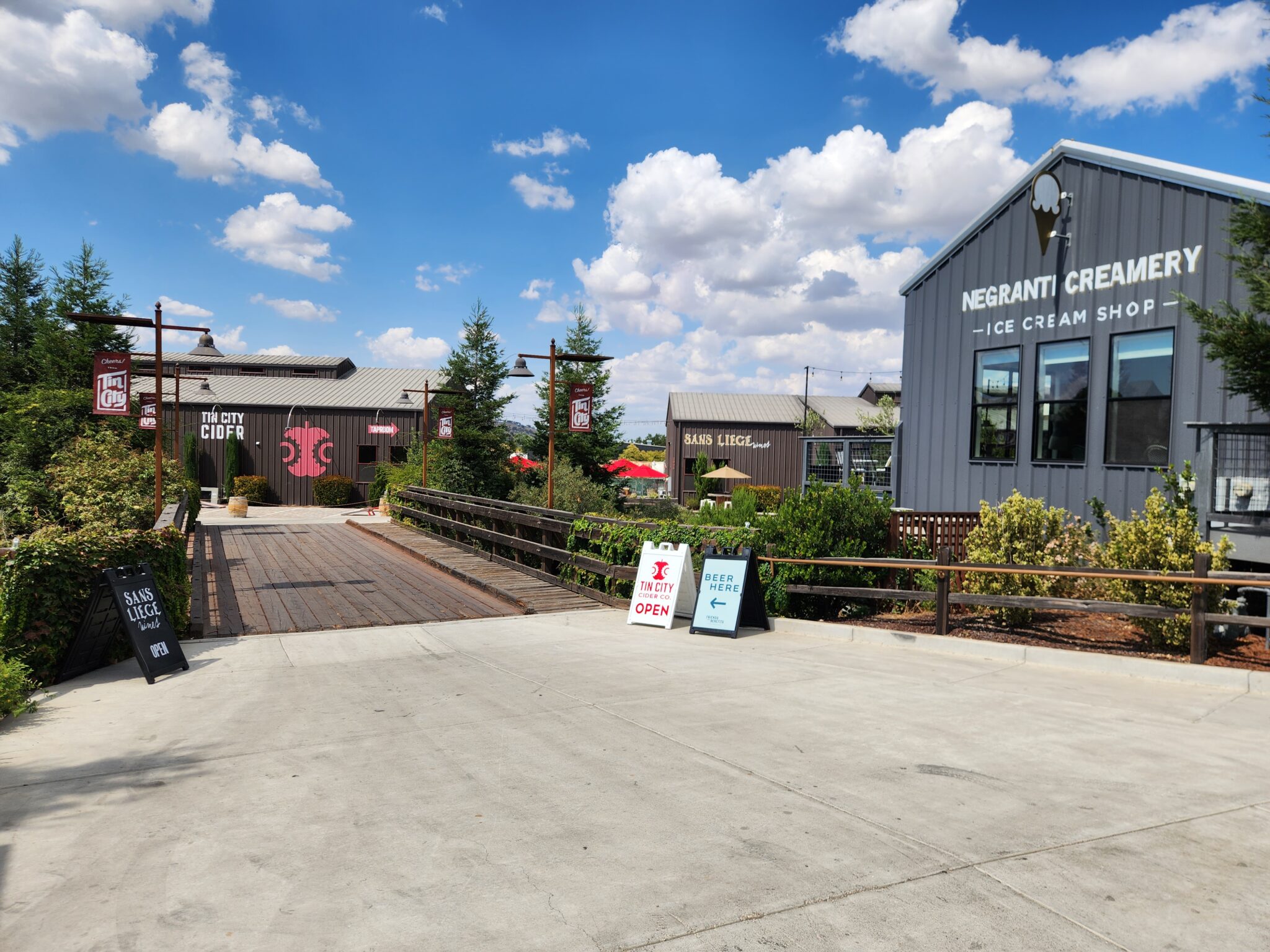 Tin City Paso Robles Toast Tours