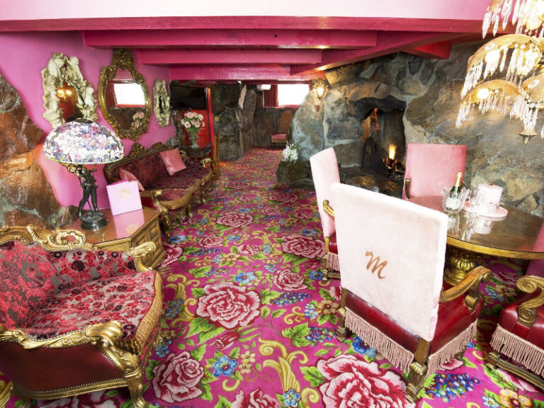 inside of the eclectic madonna inn in paso robles